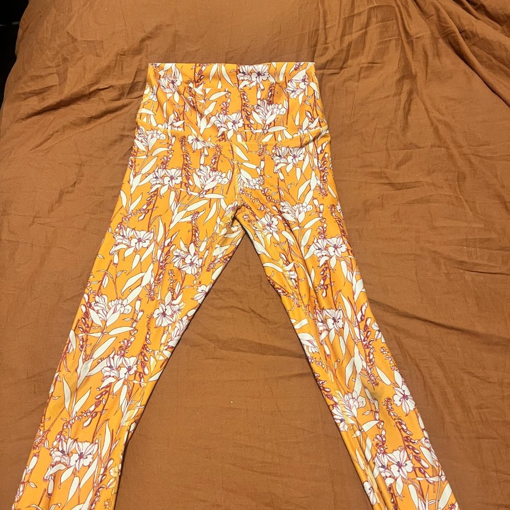 Fabletics leggings - Picture 2 of 3